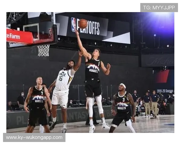 米切尔·罗宾逊对位约基奇挡拆护筐更胜上季防守