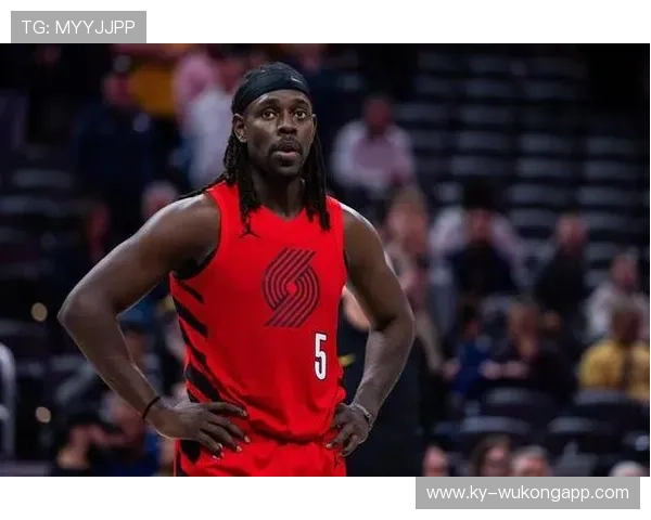 朱·霍勒迪挡拆制造防守混乱助力球队关键时刻得分提升