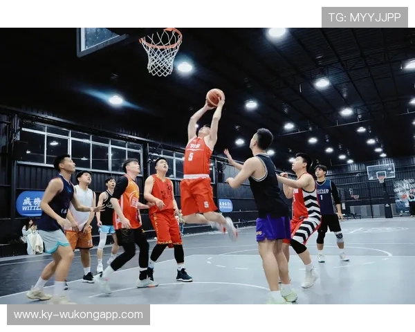 篮球比赛中抢篮板犯规判定的规则解析与具体标准说明